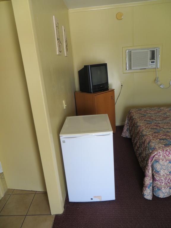 Travelers Inn Okeechobee Ruang foto